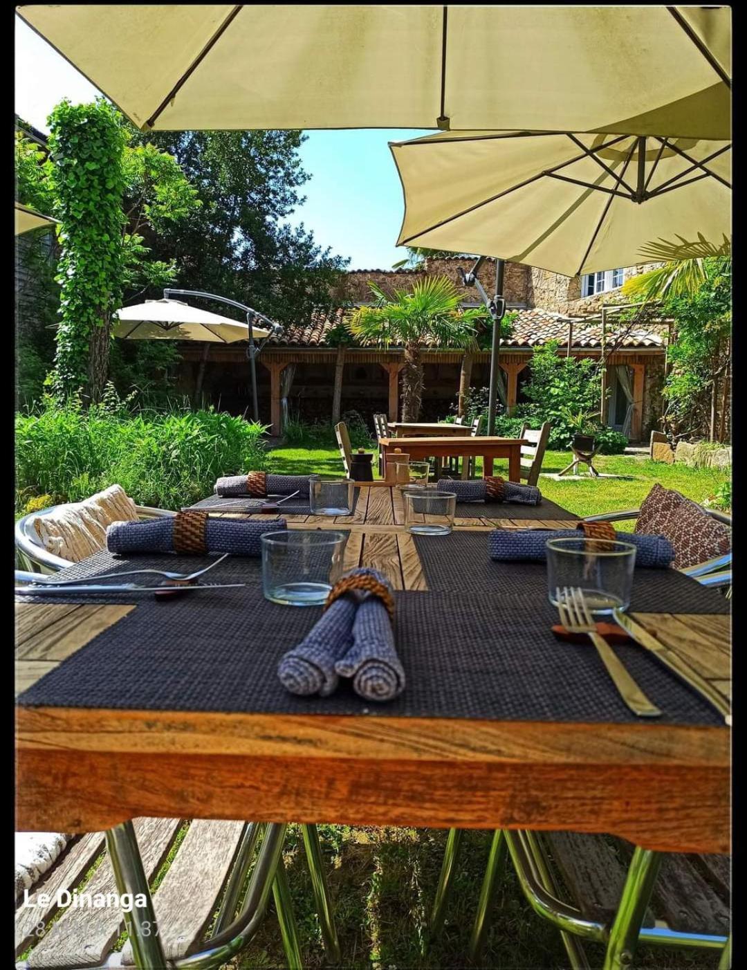 Le Dinanga Bed and Breakfast Léran Εξωτερικό φωτογραφία