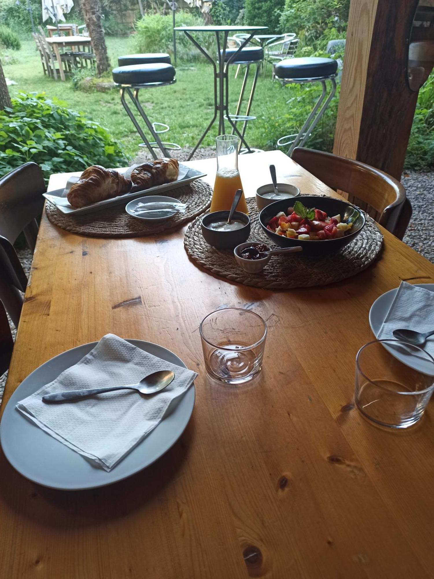 Le Dinanga Bed and Breakfast Léran Εξωτερικό φωτογραφία